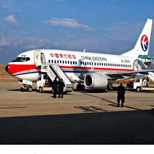 伊宁空运航空快运业稳步发展的原因是什么？